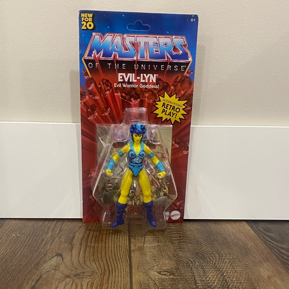 Brand New Masters of the Universe Evil-Lyn Action Figure
